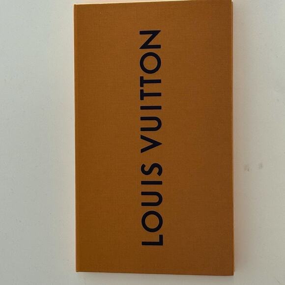 Louis Vuitton Gift Card Box. Empty. Comes with envelopes.  Magnetic closure Auth - Picture 3 of 13